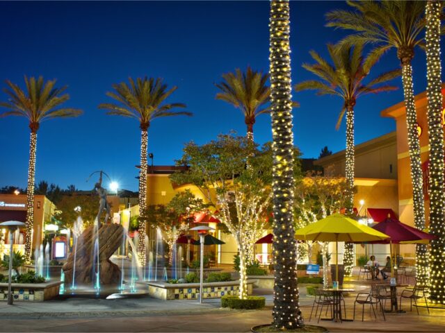 string lighting installation Los Angeles for shopping center